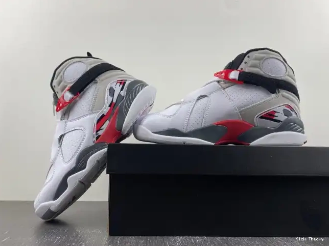 Kicktheory 305381-103 Bugs 8 Air Bunny Retro Jordan (2013) 0515
